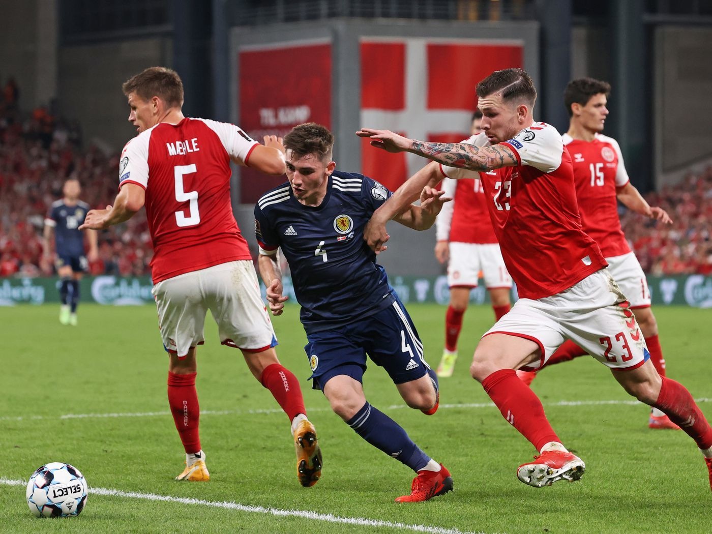 Màn so tài giữa Đan Mạch vs Scotland