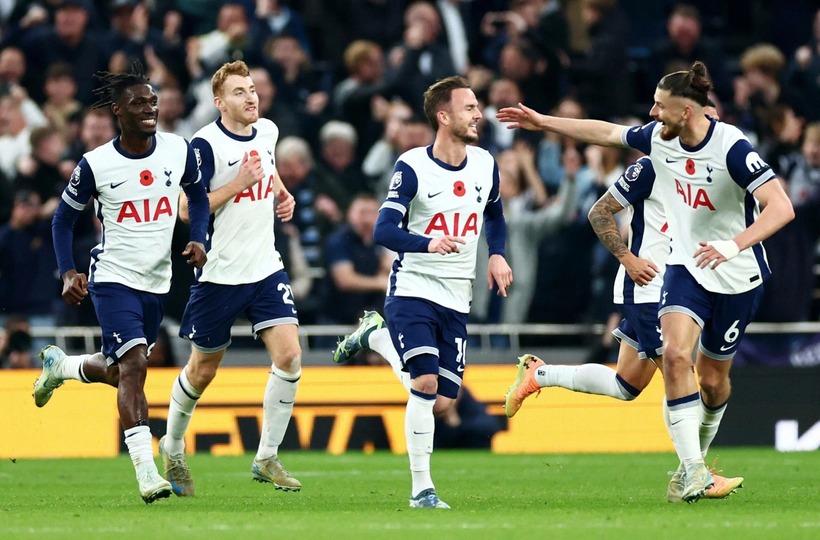 Màn so tài Leeds United vs Tottenham Hotspur