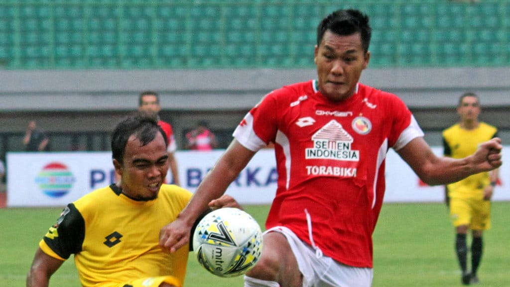 Màn thư hùng Semen Padang vs Bhayangkara Solo