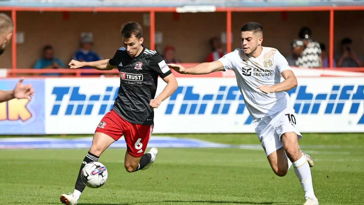 Màn chạm trán Leyton Orient vs Exeter City