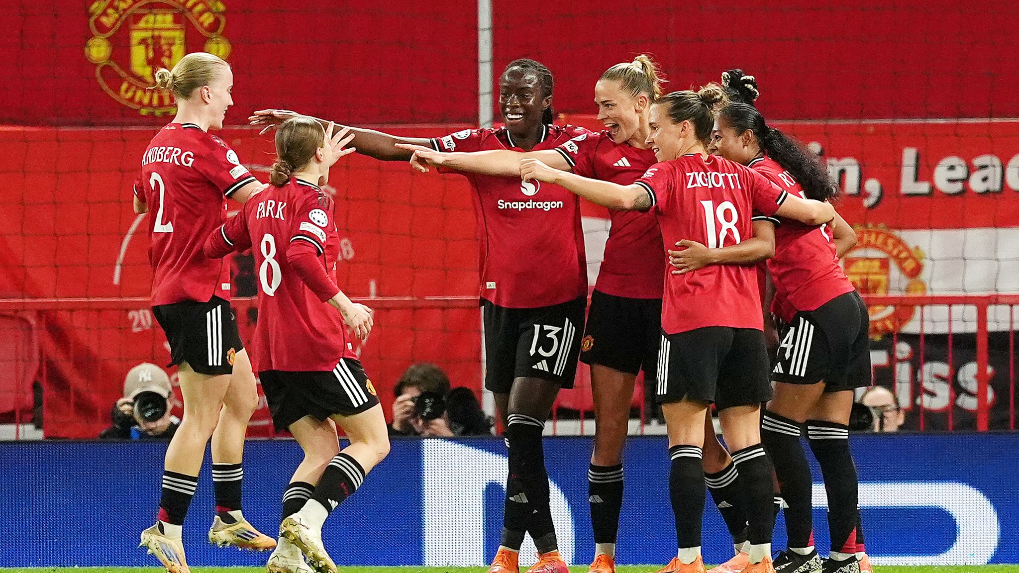 Manchester United Women 2-1 Paris Saint-Germain Women