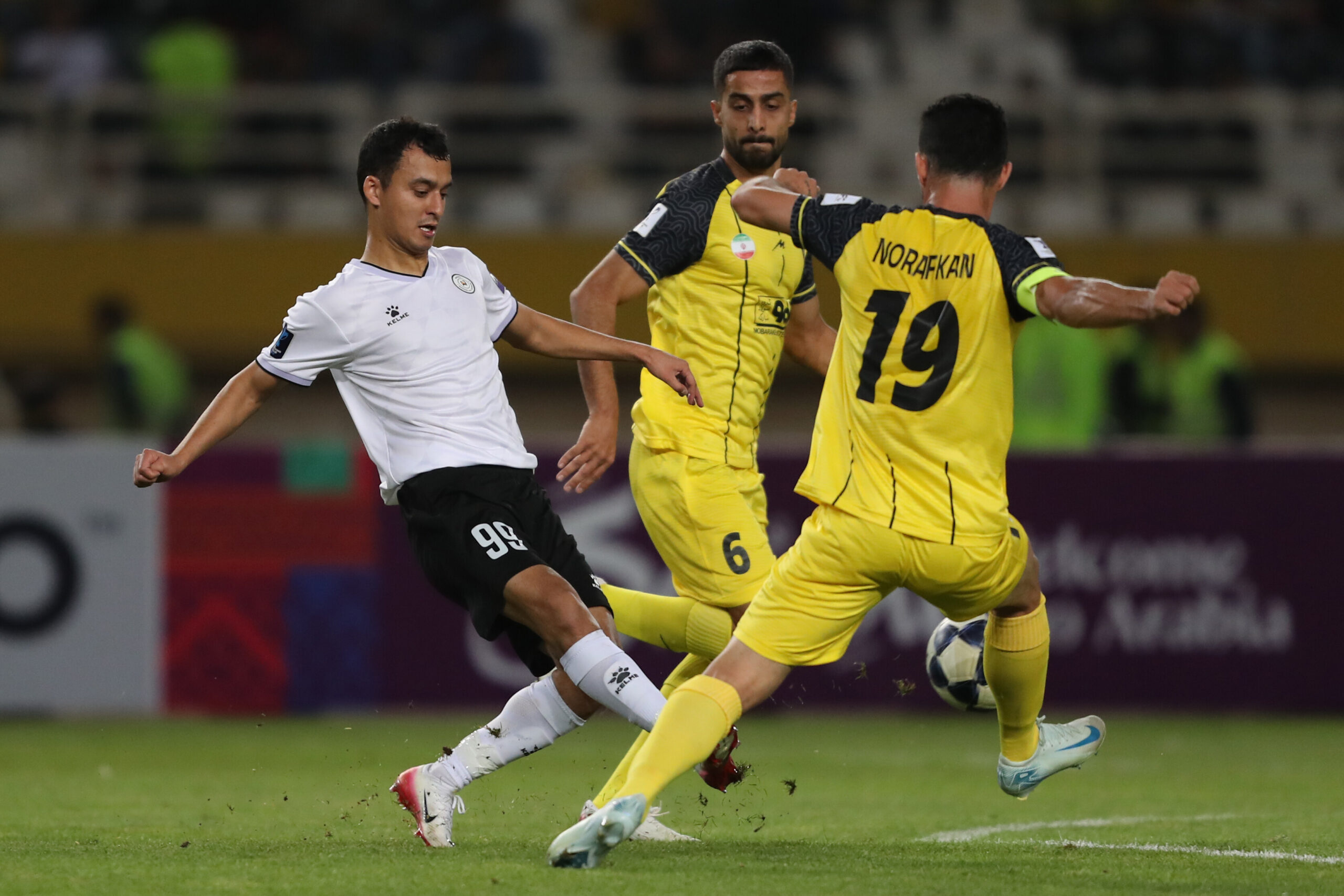 Mobarakeh Sepahan vs FC Ahal