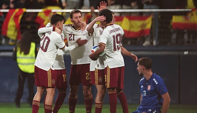 Tây Ban Nha 3-0 Serbia