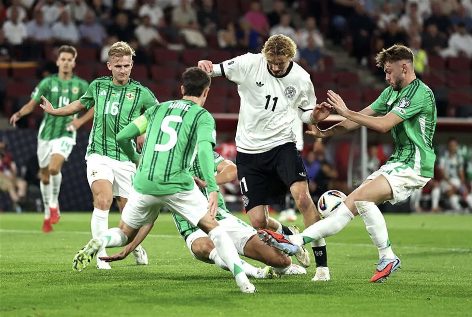 Màn chạm trán Luxembourg vs Đức