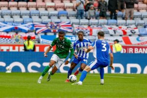 Màn chạm trán Stockport County vs Wigan Athletic
