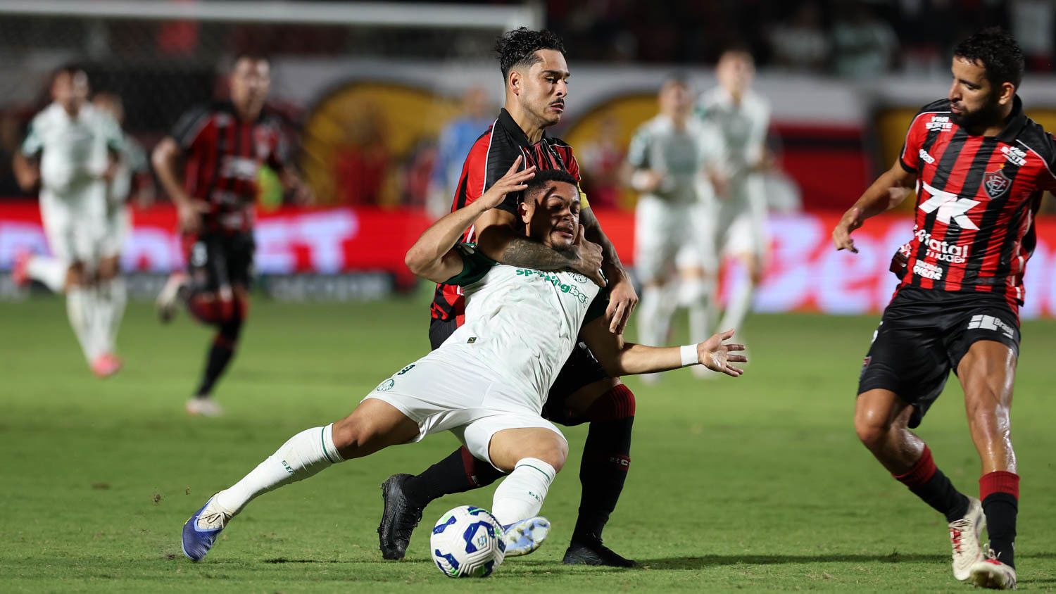 Màn so tài Palmeiras vs Vitoria BA