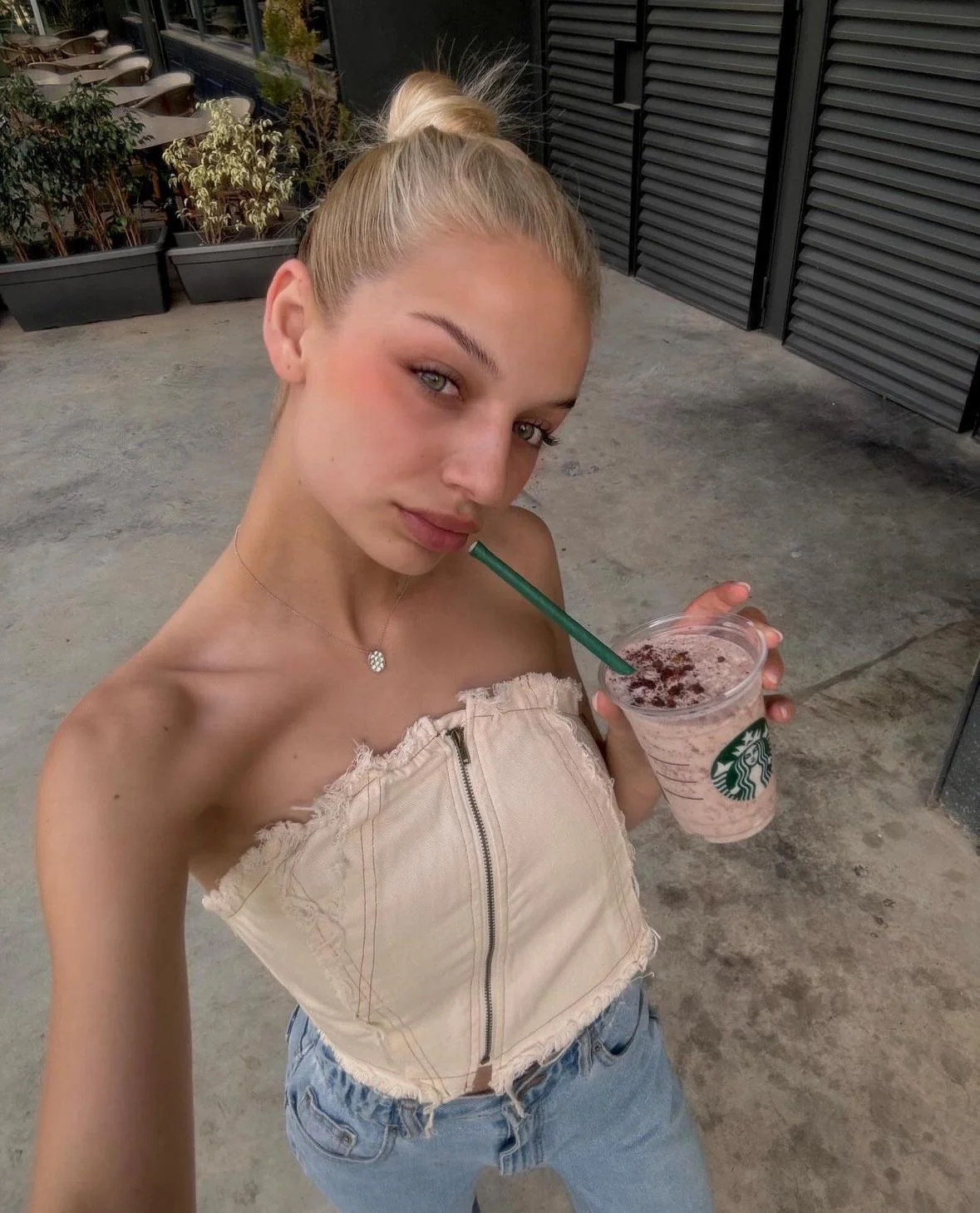 Berta Gallardo vs Fermin Lopez