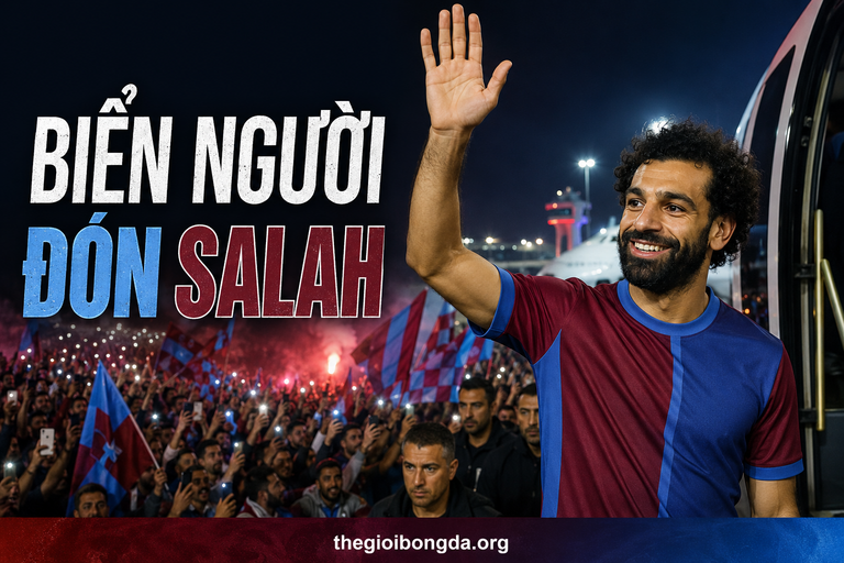 Mohamed Salah vẫy chào người hâm mộ trong thiết kế tin bóng đá